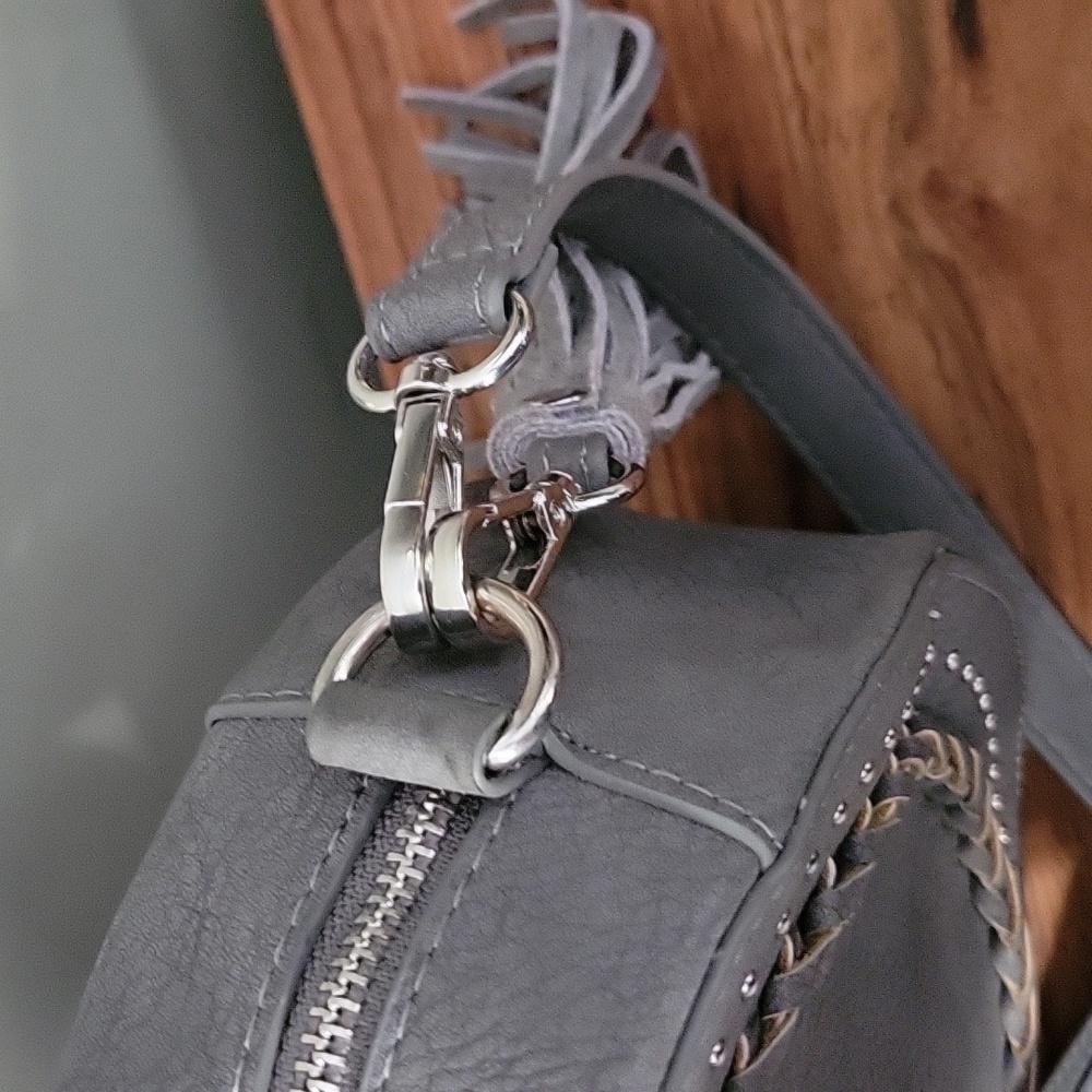 Moda Luxe Rhianna Round Crossbody Evening Crossbody Bag - Picture 3 of 7